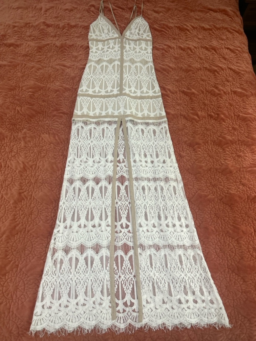 White Lace High-Low Maxi Dress with Contrast Trim
